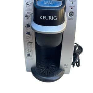 Keurig K130 Coffee Brewer - Black and Silver